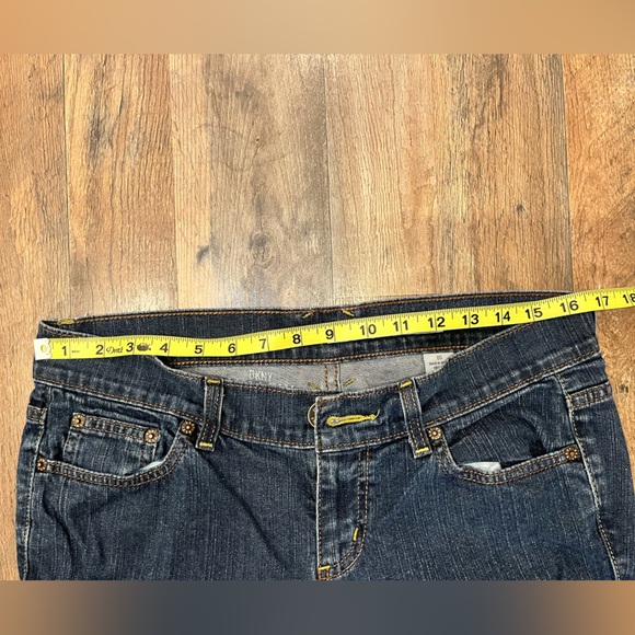DKNY Women’s Jeans size 8 - Picture 2 of 6
